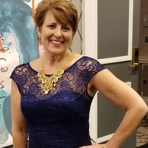 Meet your Posher, Joellen